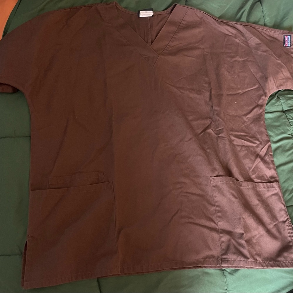 Cherokee medium scrub top Dark Brown V-Neck Shirt